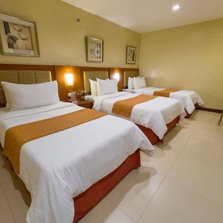 Royal Garden Hotel Ozamiz Exterior foto